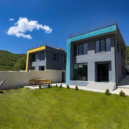 Twins Apartment Tbilisi Exterior photo